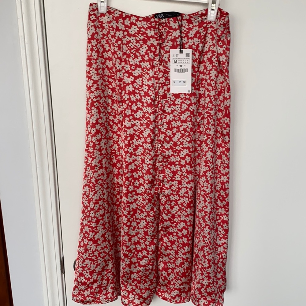 NWT Zara floral midi skirt